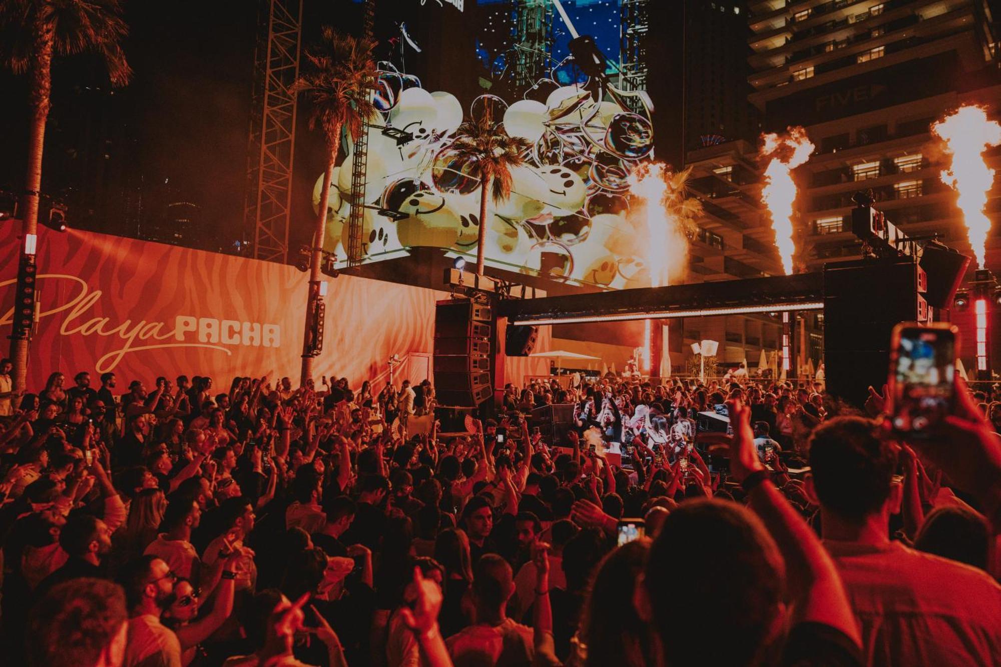 Готель Five Luxe Дубай Екстер'єр фото The nightclub in 2019